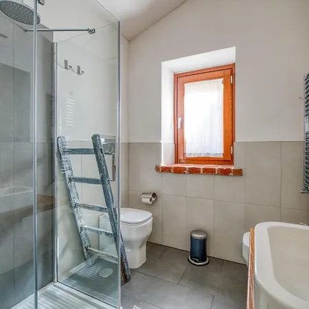 - Casale De' Conti