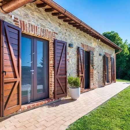 - Casale De' Conti San Venanzo